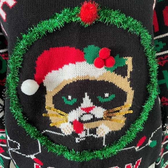 No Boundaries Grumpy Cat Christmas Sweater, Size L (11-13) - Picture 3 of 9